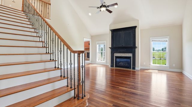 292 Ridgecrest Dr, Winchester, TN 37398