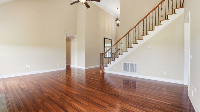 292 Ridgecrest Dr, Winchester, TN 37398