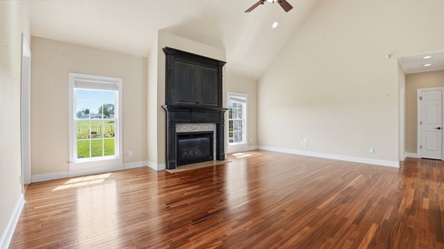 292 Ridgecrest Dr, Winchester, TN 37398