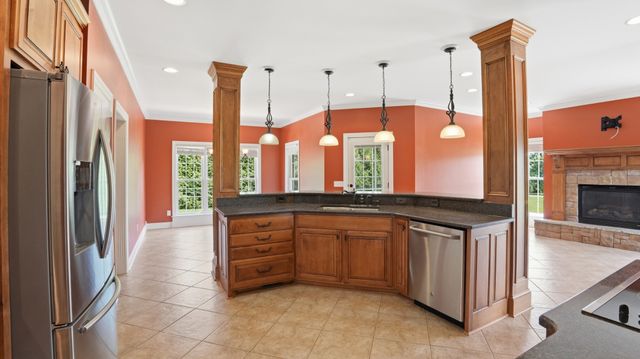 292 Ridgecrest Dr, Winchester, TN 37398
