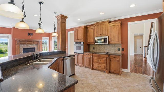 292 Ridgecrest Dr, Winchester, TN 37398