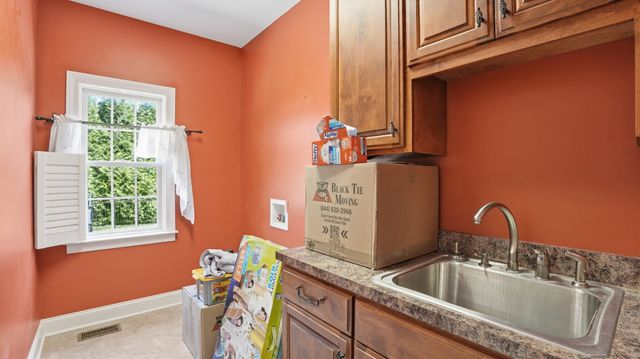 292 Ridgecrest Dr, Winchester, TN 37398