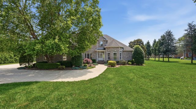 292 Ridgecrest Dr, Winchester, TN 37398