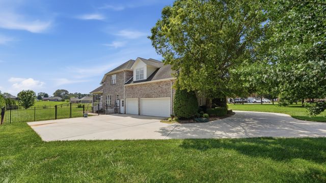 292 Ridgecrest Dr, Winchester, TN 37398