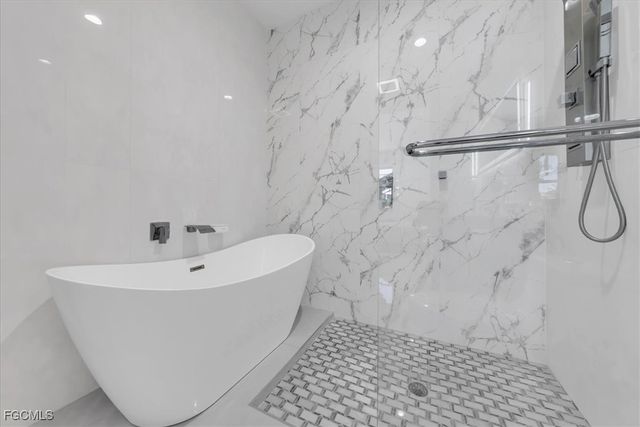 363 Paisley AVE, Lehigh Acres, FL 33974