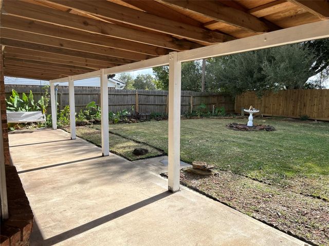 1735 Eastfield Drive, Missouri City, TX 77459