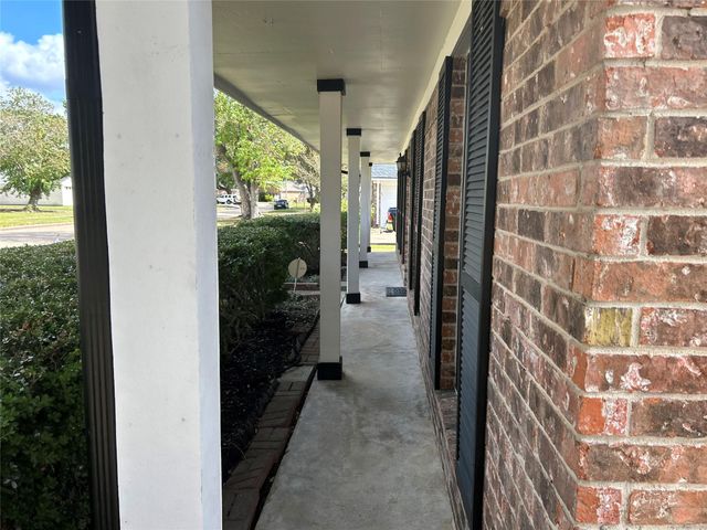 1735 Eastfield Drive, Missouri City, TX 77459