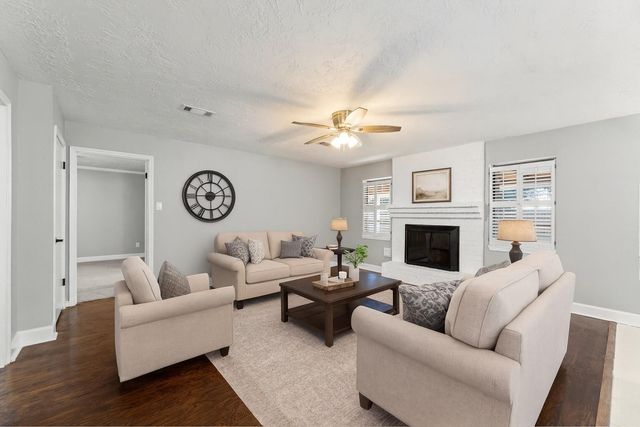 1735 Eastfield Drive, Missouri City, TX 77459