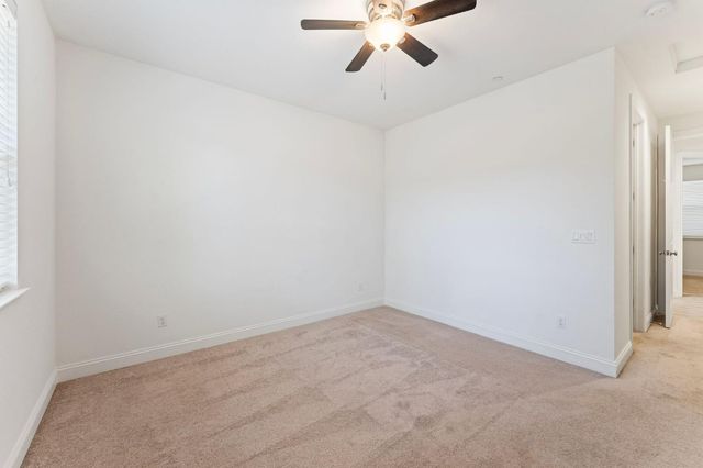 1397 Live Oak Ln, Auburn, CA 95603