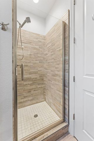 1397 Live Oak Ln, Auburn, CA 95603