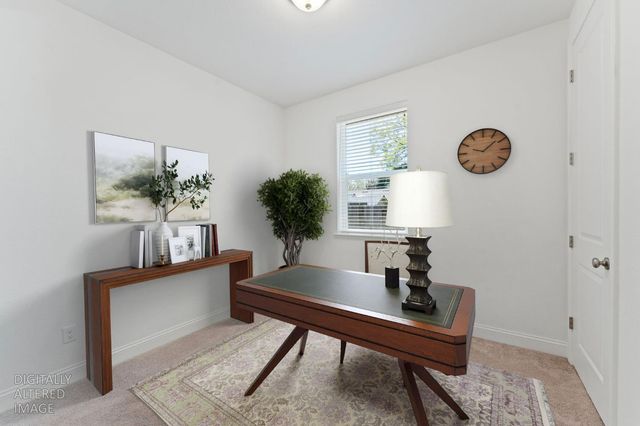 1397 Live Oak Ln, Auburn, CA 95603