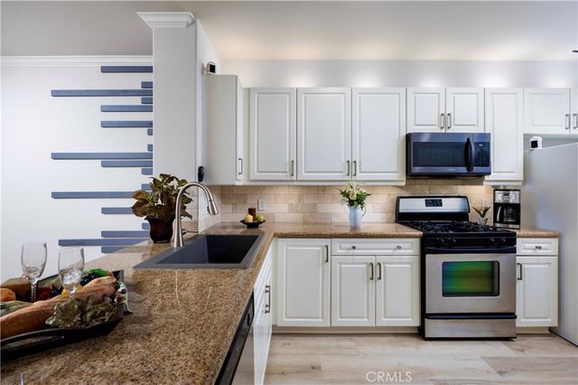 2436 Watermarke Place, Irvine, CA 92612
