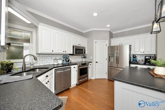 423 Eastview Drive, Madison, AL 35758