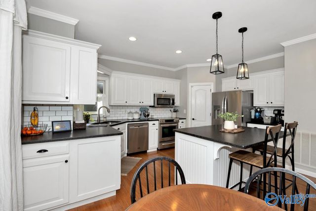 423 Eastview Drive, Madison, AL 35758