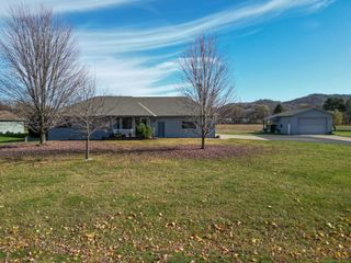 N8536 Hanson ROAD, Holmen, WI 54636