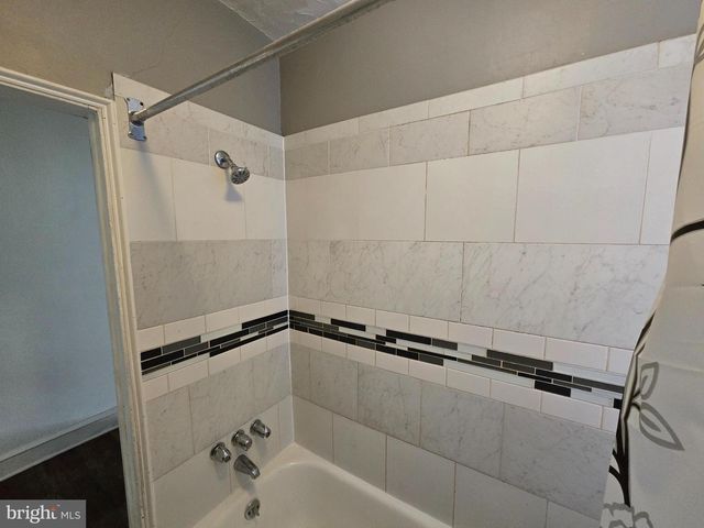 1245 CHASE ST, Camden, NJ 08104