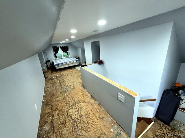 955 Salisbury Avenue, Flint, MI 48532
