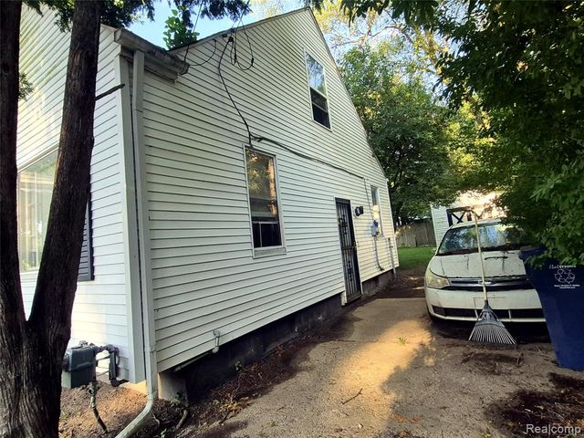 955 Salisbury Avenue, Flint, MI 48532