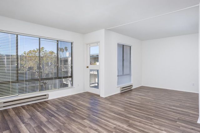 5 Admiral Dr F408, Emeryville, CA 94608