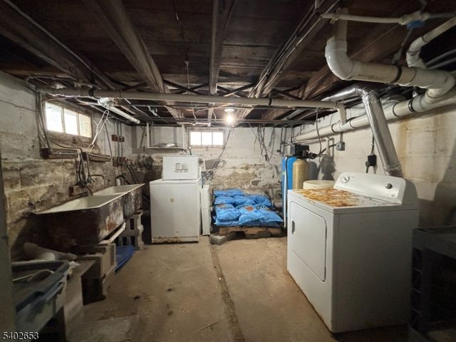 140 Belvidere Ave, Oxford Twp., NJ 07863