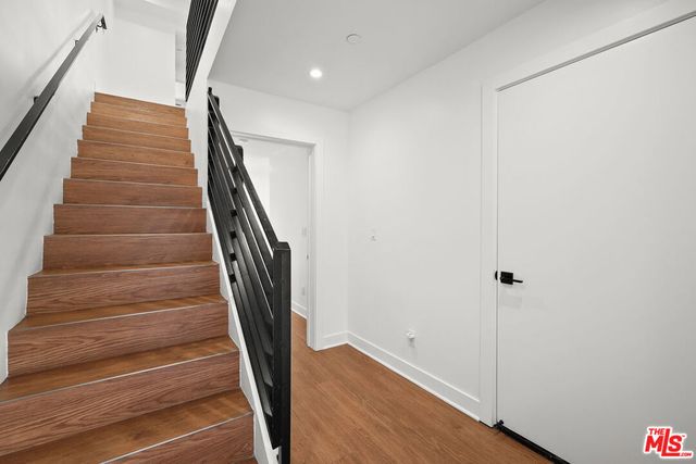 816 N Hobart Boulevard, Los Angeles, CA 90029