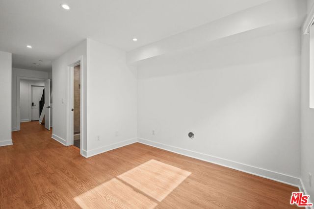 816 N Hobart Boulevard, Los Angeles, CA 90029