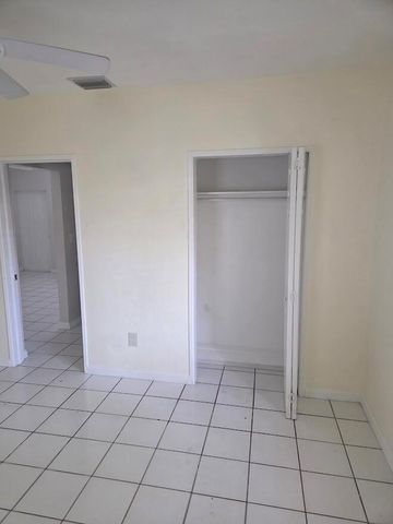 1152 Bayview Drive 1152, Fort Lauderdale, FL 33304