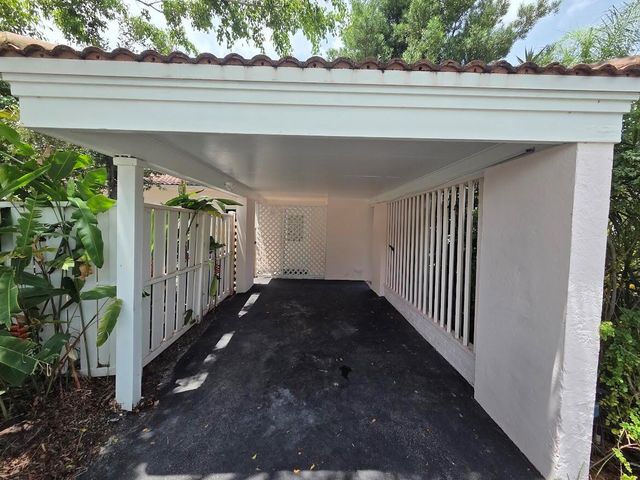 1152 Bayview Drive 1152, Fort Lauderdale, FL 33304