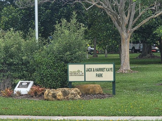 1152 Bayview Drive 1152, Fort Lauderdale, FL 33304