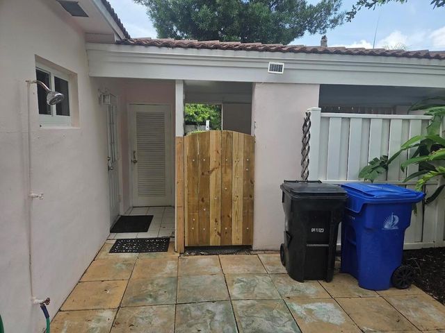 1152 Bayview Drive 1152, Fort Lauderdale, FL 33304