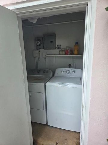 1152 Bayview Drive 1152, Fort Lauderdale, FL 33304