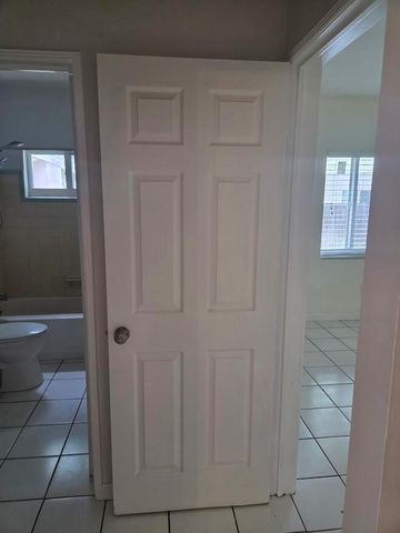 1152 Bayview Drive 1152, Fort Lauderdale, FL 33304