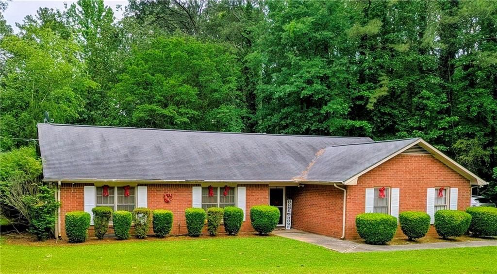 100 Whitney Way, Fayetteville, GA 30214