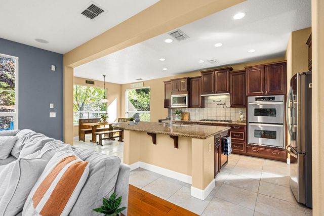 2048 Beckett Dr, El Dorado Hills, CA 95762