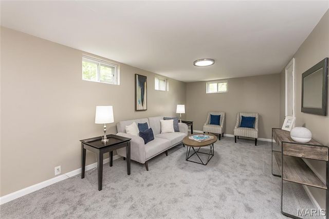 1085 Grenoble Lane, Florissant, MO 63033