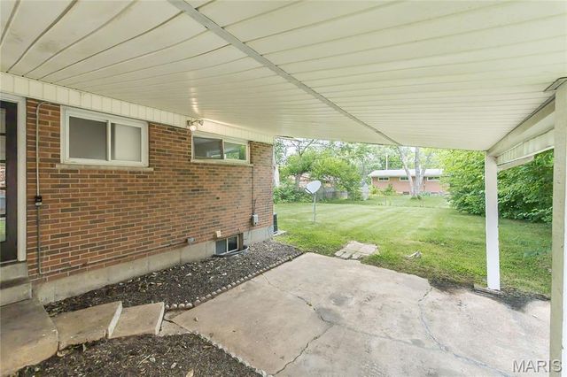 1085 Grenoble Lane, Florissant, MO 63033