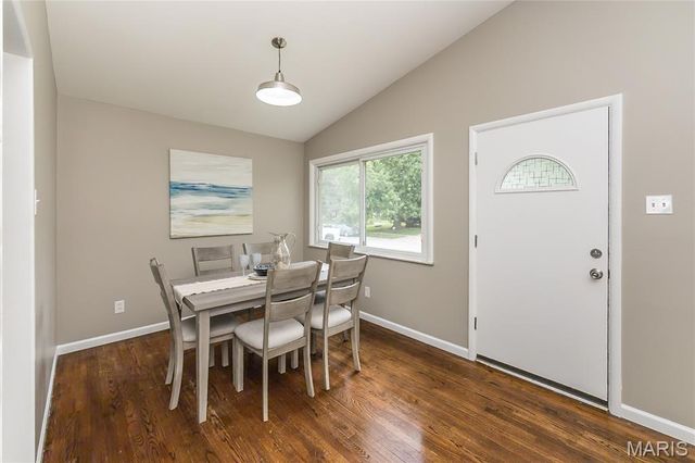 1085 Grenoble Lane, Florissant, MO 63033