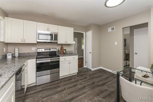 1085 Grenoble Lane, Florissant, MO 63033