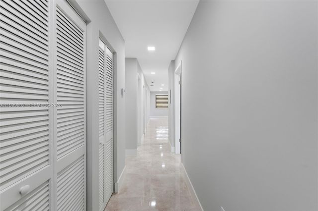 15685 SW 82nd Cir Ln 28, Miami, FL 33193