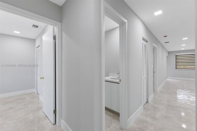 15685 SW 82nd Cir Ln 28, Miami, FL 33193