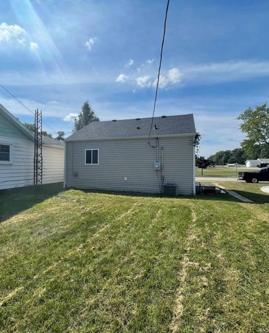561 Grayton Road, Kingsford Heights, IN 46346