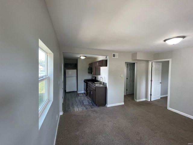 561 Grayton Road, Kingsford Heights, IN 46346