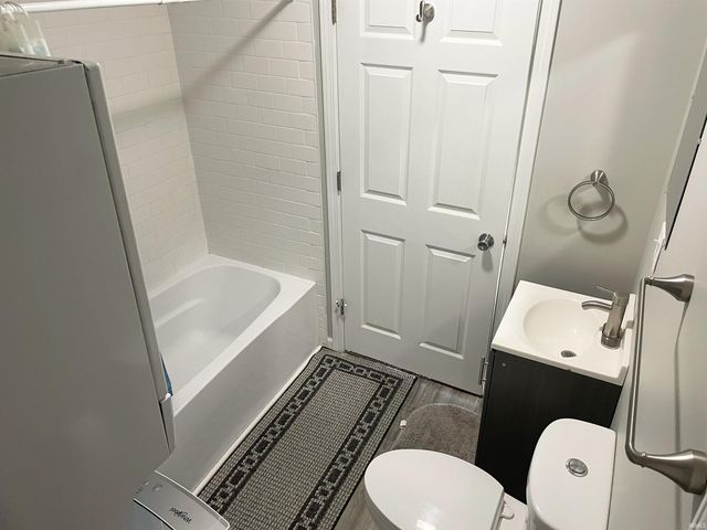 561 Grayton Road, Kingsford Heights, IN 46346