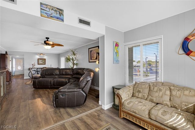 2244 Winkler AVE 301, Fort Myers, FL 33901