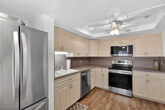 2244 Winkler AVE 301, Fort Myers, FL 33901