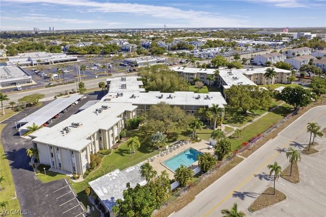 2244 Winkler AVE 301, Fort Myers, FL 33901