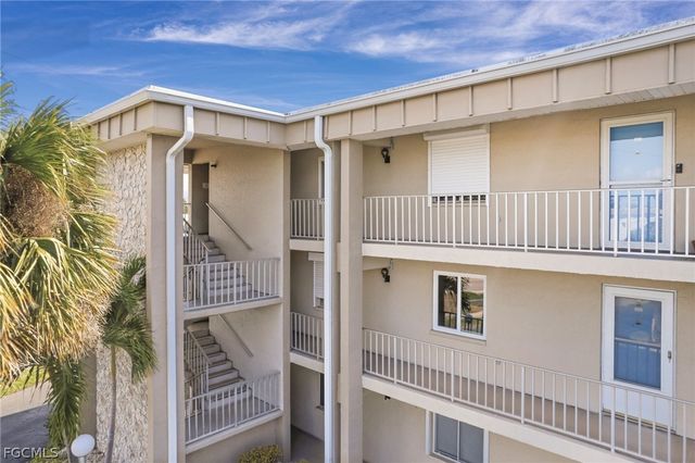 2244 Winkler AVE 301, Fort Myers, FL 33901