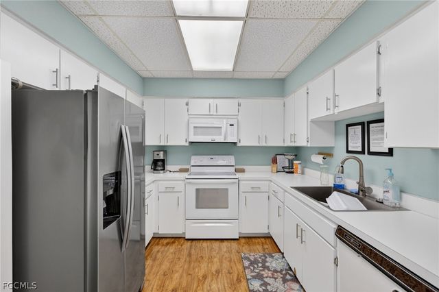 2244 Winkler AVE 301, Fort Myers, FL 33901