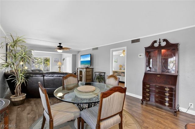 2244 Winkler AVE 301, Fort Myers, FL 33901