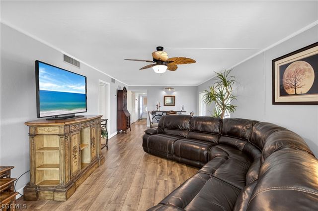 2244 Winkler AVE 301, Fort Myers, FL 33901